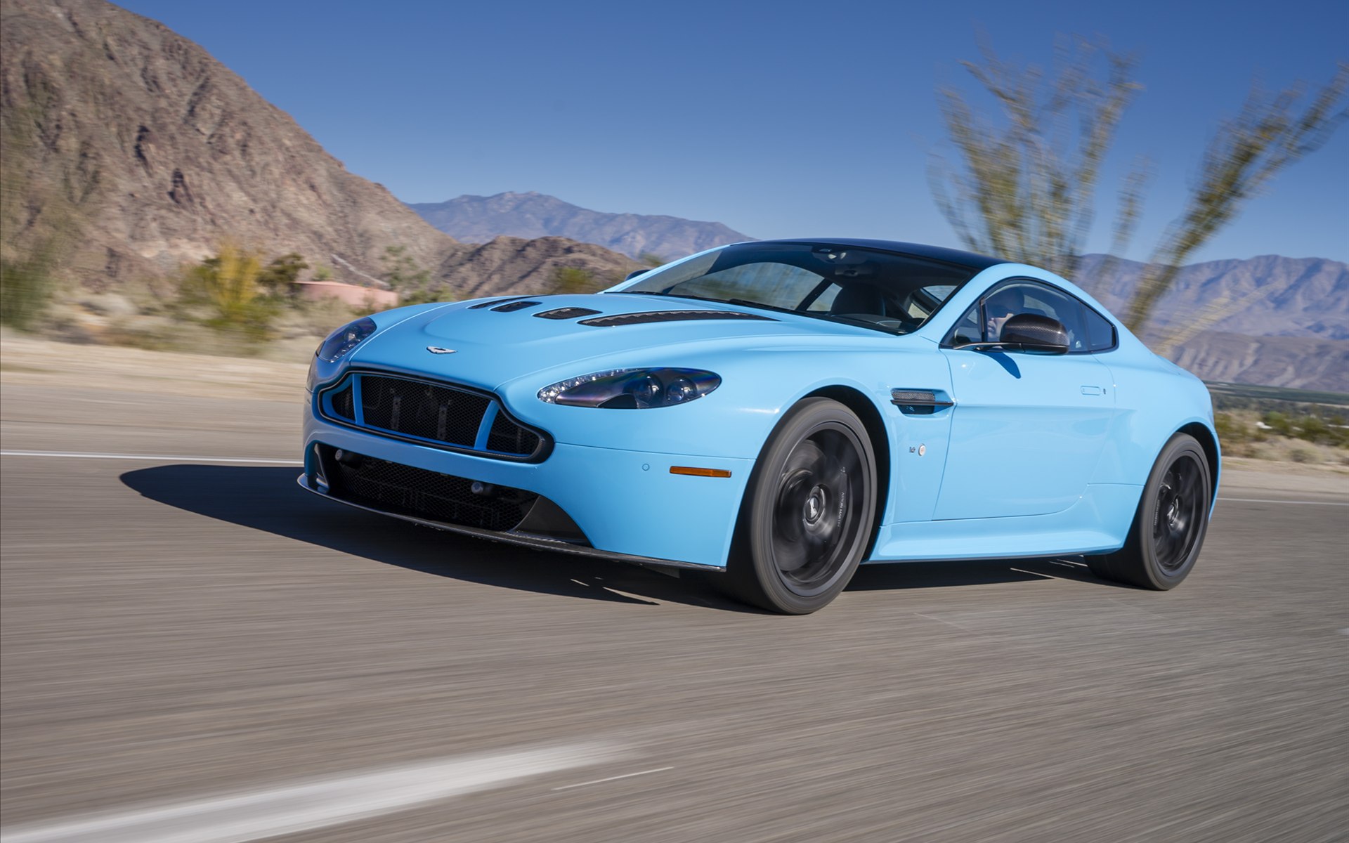 Aston Martin V12 Vantage S 2014